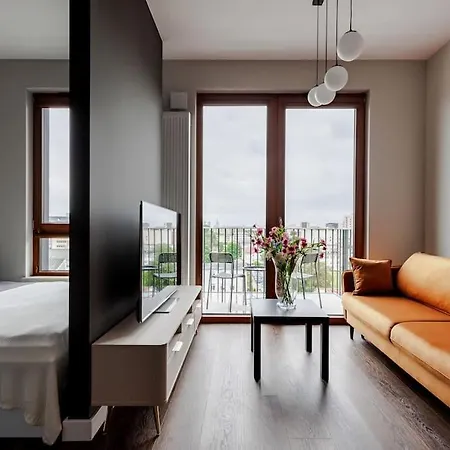 Business With 1 Bedroom By Ecru Wwa81 Apartament