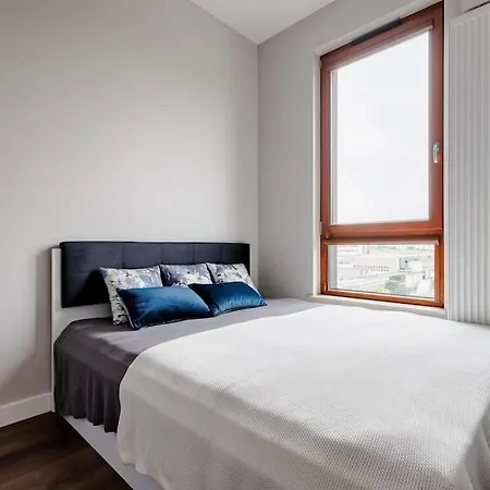 Business With 1 Bedroom By Ecru Wwa81 Apartament Warszawa