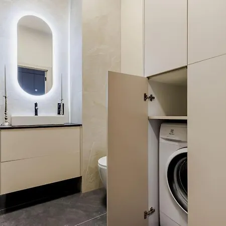 Business With 1 Bedroom By Ecru Wwa81